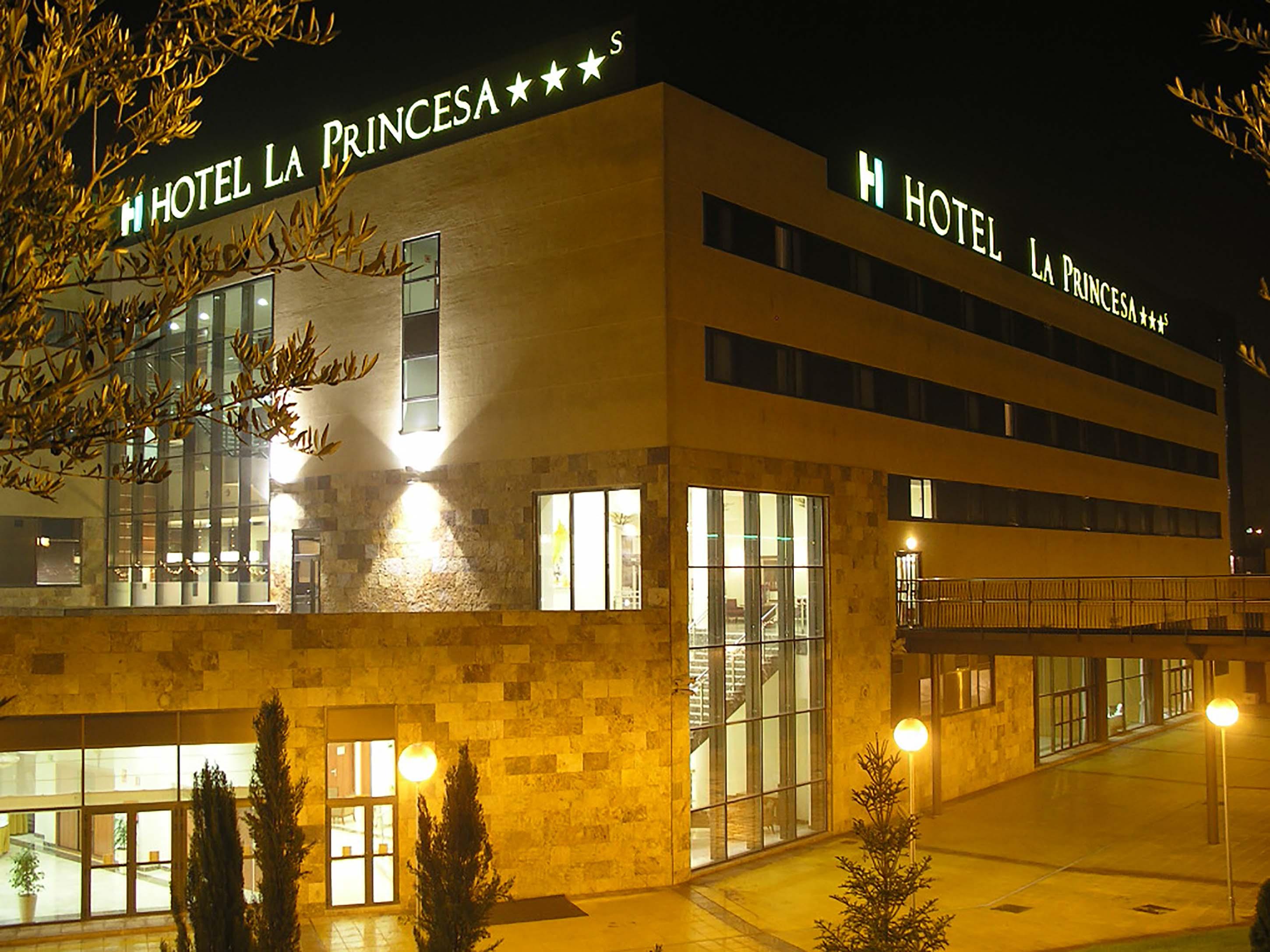 Checkin La Princesa Alcorcon Luaran gambar